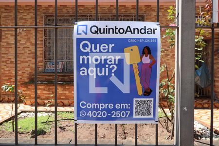 Casa à venda com 480m², 6 quartos e 8 vagasFachada