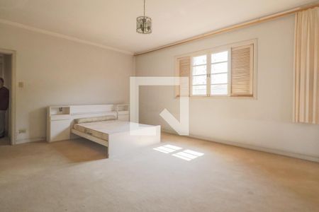 Casa à venda com 480m², 6 quartos e 8 vagasSuíte