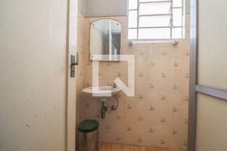 Casa à venda com 480m², 6 quartos e 8 vagasBanheiro edicula
