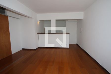 Sala de apartamento para alugar com 1 quarto, 70m² em Vila Madalena, São Paulo
