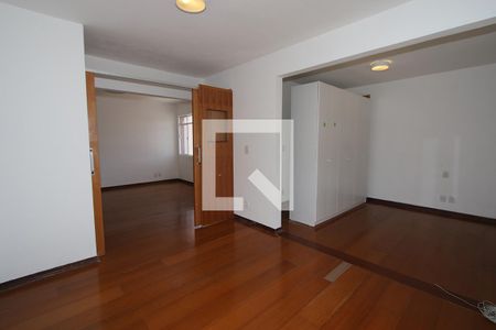 Quarto de apartamento para alugar com 3 quartos, 103m² em Vila Madalena, São Paulo