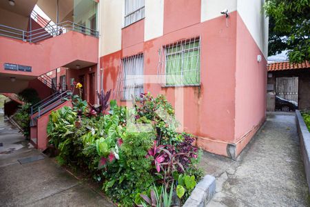 Apartamento para alugar com 45m², 2 quartos e 1 vaga Apartamento para alugar com 45m², 2 quartos e 1 vagaEntrada