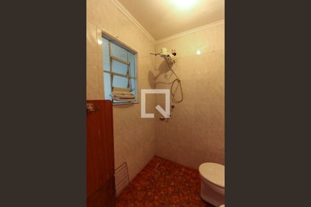 Casa à venda com 100m², 2 quartos e 2 vagasBanheiro de serviço