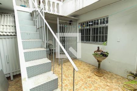 Casa à venda com 100m², 2 quartos e 2 vagasVaranda