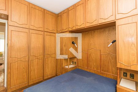 Quarto 1 de apartamento à venda com 2 quartos, 85m² em Farroupilha, Porto Alegre