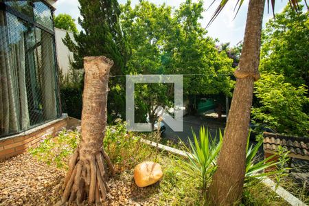 Casa de condomínio para alugar com 540m², 4 quartos e 6 vagasFachada