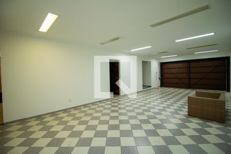 Casa de condomínio para alugar com 540m², 4 quartos e 6 vagasGaragem