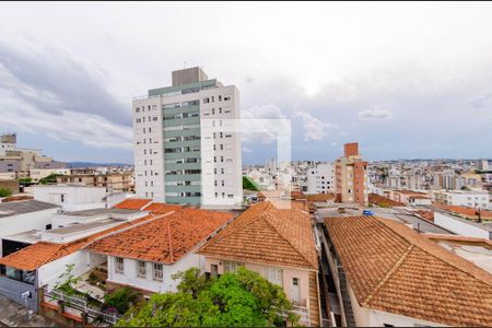 Apartamento à venda com 220m², 4 quartos e 2 vagas Apartamento à venda com 220m², 4 quartos e 2 vagasVista