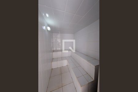 Apartamento à venda com 220m², 4 quartos e 2 vagas Apartamento à venda com 220m², 4 quartos e 2 vagasSauna