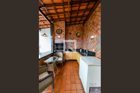 Apartamento à venda com 220m², 4 quartos e 2 vagas Apartamento à venda com 220m², 4 quartos e 2 vagasÁrea gourmet