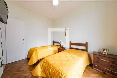 Apartamento à venda com 220m², 4 quartos e 2 vagas Apartamento à venda com 220m², 4 quartos e 2 vagasQuarto 1