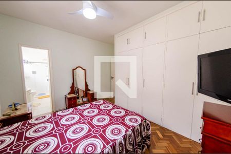 Apartamento à venda com 220m², 4 quartos e 2 vagas Apartamento à venda com 220m², 4 quartos e 2 vagasSuíte