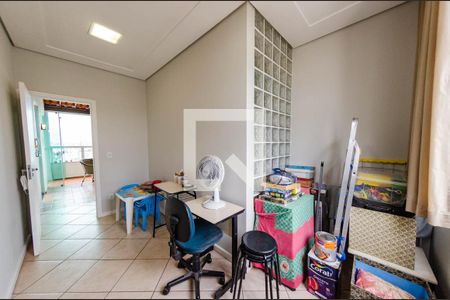 Apartamento à venda com 220m², 4 quartos e 2 vagas Apartamento à venda com 220m², 4 quartos e 2 vagasQuarto 3