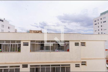 Apartamento à venda com 220m², 4 quartos e 2 vagas Apartamento à venda com 220m², 4 quartos e 2 vagasVista