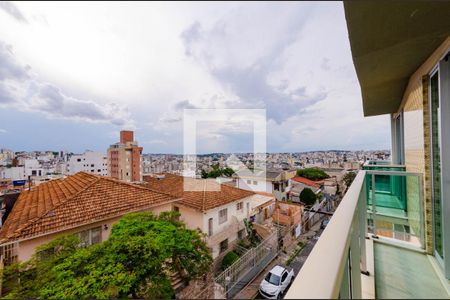 Apartamento à venda com 220m², 4 quartos e 2 vagas Apartamento à venda com 220m², 4 quartos e 2 vagasVista