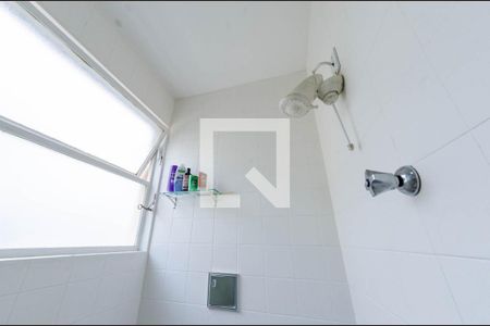 Apartamento à venda com 220m², 4 quartos e 2 vagas Apartamento à venda com 220m², 4 quartos e 2 vagasBanheiro suíte