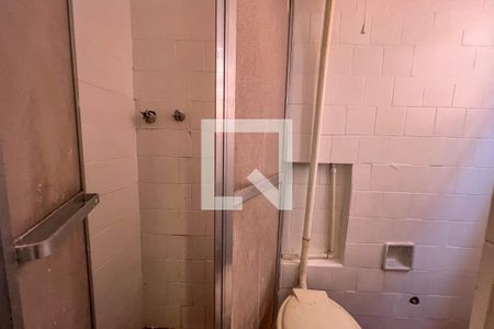 Casa à venda com 340m², 5 quartos e 2 vagasBanheiro de serviço