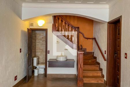 Casa à venda com 340m², 5 quartos e 2 vagasLavabo