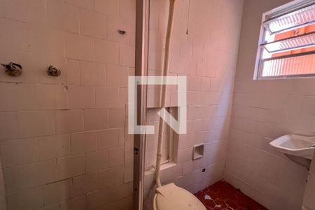 Casa à venda com 340m², 5 quartos e 2 vagasBanheiro de serviço