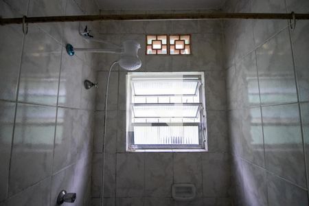 Banheiro de kitnet/studio para alugar com 1 quarto, 38m² em Jardim Oriental, São Paulo