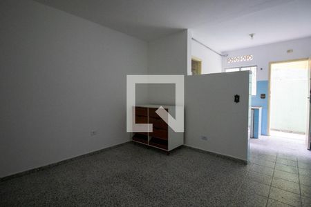 Quarto de kitnet/studio para alugar com 1 quarto, 38m² em Jardim Oriental, São Paulo