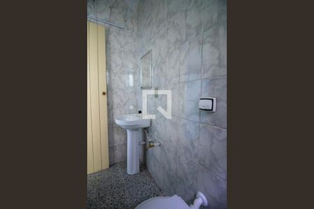 Banheiro de kitnet/studio para alugar com 1 quarto, 38m² em Jardim Oriental, São Paulo