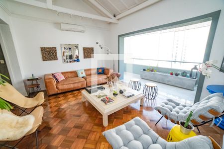 Sala 1 de apartamento à venda com 4 quartos, 300m² em Higienópolis, São Paulo