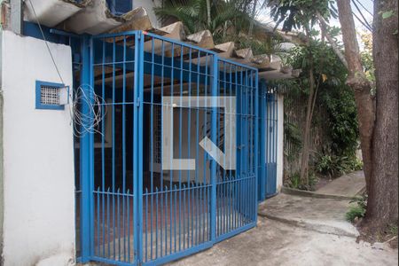 Casa para alugar com 150m², 2 quartos e 1 vaga Casa para alugar com 150m², 2 quartos e 1 vagaFachada