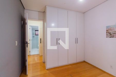 Apartamento à venda com 127m², 3 quartos e 2 vagas Apartamento à venda com 127m², 3 quartos e 2 vagasQuarto 1