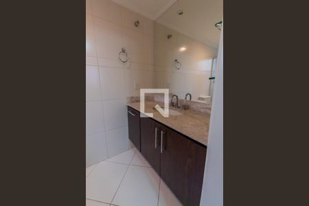 Apartamento à venda com 127m², 3 quartos e 2 vagas Apartamento à venda com 127m², 3 quartos e 2 vagasBanheiro do Quarto 2