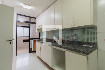 Apartamento à venda com 127m², 3 quartos e 2 vagas Apartamento à venda com 127m², 3 quartos e 2 vagasCozinha