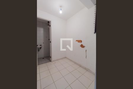 Apartamento à venda com 127m², 3 quartos e 2 vagas Apartamento à venda com 127m², 3 quartos e 2 vagasQuarto de Serviço