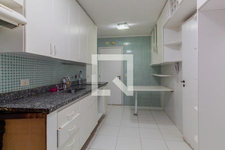 Apartamento à venda com 127m², 3 quartos e 2 vagas Apartamento à venda com 127m², 3 quartos e 2 vagasCozinha