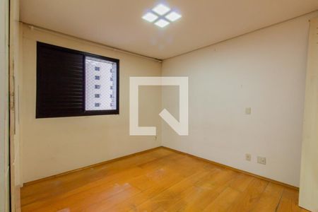 Apartamento à venda com 127m², 3 quartos e 2 vagas Apartamento à venda com 127m², 3 quartos e 2 vagasQuarto 2 - Suíte