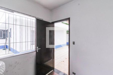 Casa à venda com 250m², 2 quartos e 1 vagaQuarto de Serviço