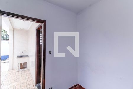 Casa à venda com 250m², 2 quartos e 1 vagaQuarto de Serviço