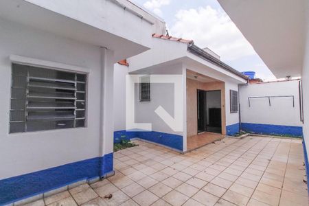Casa à venda com 250m², 2 quartos e 1 vagaQuintal