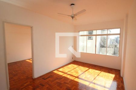 Sala de apartamento para alugar com 1 quarto, 50m² em Centro Histórico, Porto Alegre