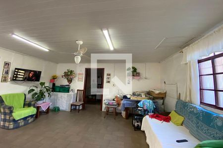 Casa à venda com 115m², 2 quartos e 2 vagasGaragem