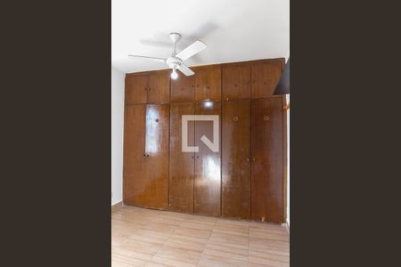 Quarto de apartamento para alugar com 2 quartos, 60m² em Vila Santo Estéfano, São Paulo