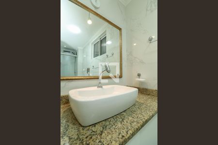 Apartamento à venda com 74m², 2 quartos e sem vagaBanheiro