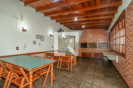 Apartamento à venda com 74m², 2 quartos e sem vagaÁrea comum - Salão de festas