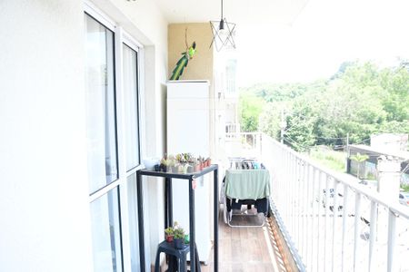 varanda de apartamento para alugar com 2 quartos, 57m² em Granja Clotilde, Cotia