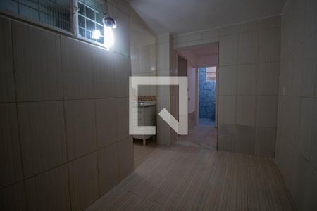 Sala de casa para alugar com 1 quarto, 65m² em Taquara, Rio de Janeiro