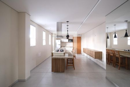 Apartamento para alugar com 44m², 2 quartos e 1 vagaÁrea comum - Salão de festas