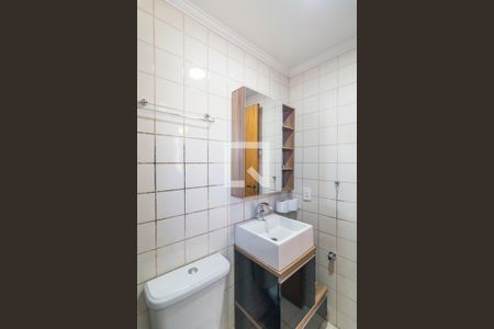 Banheiro da Suite de apartamento para alugar com 3 quartos, 74m² em Vila Valparaíso, Santo André