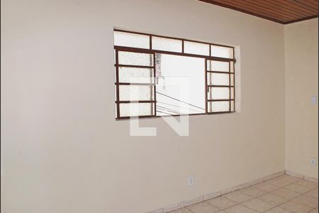 Casa para alugar com 95m², 3 quartos e 2 vagas Casa para alugar com 95m², 3 quartos e 2 vagasSala