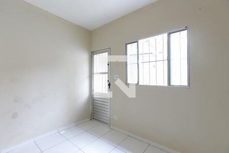 Sala de casa para alugar com 2 quartos, 75m² em Vila Nova Curuçá, São Paulo