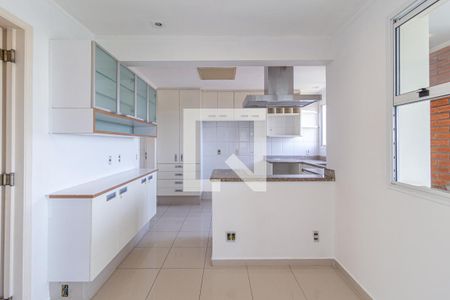 Apartamento à venda com 180m², 3 quartos e 3 vagasCozinha