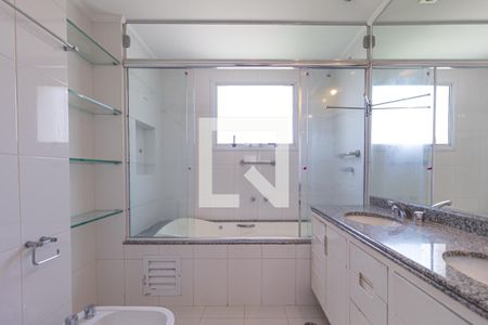 Apartamento à venda com 180m², 3 quartos e 3 vagasBanheiro da suíte 3